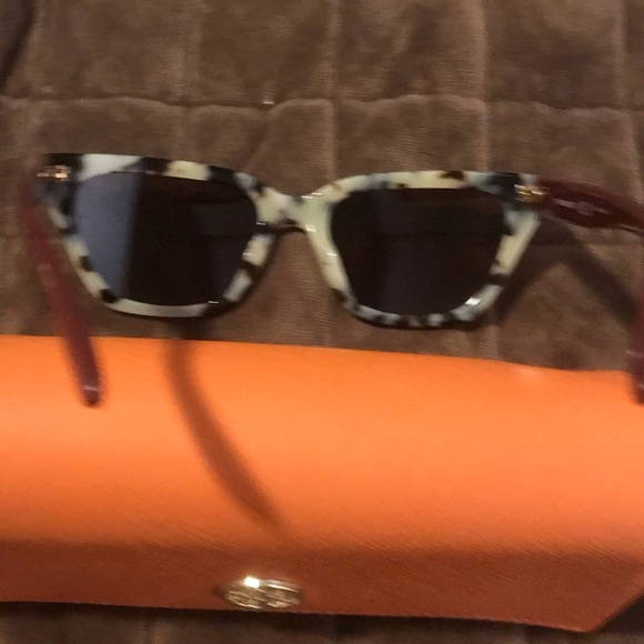 Tory Burch Tortoiseshell Sunglasses with Orange Case - Picture 3 of 4
